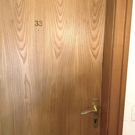 Mayenzett 33 * لوكباد